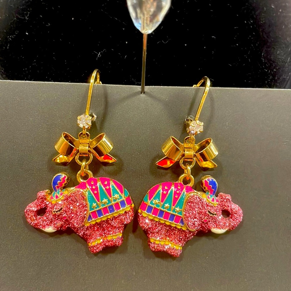 Betsey Johnson, pink sparkling elephant earrings